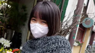 FC2PPV-3297626 可爱甜美的短发女大学生