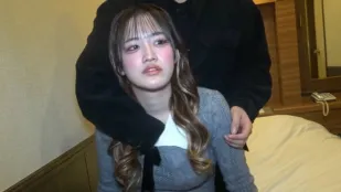 FC2PPV-4786771 下班回家路上搭讪了一个身材火辣的妞