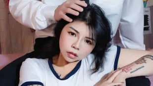 母狗小爆龙听从指令无条件献身陌生人 孜孜
