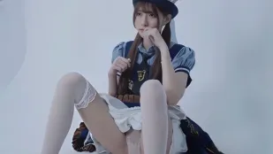 约拍遭阴阳合同要挟校花级别颜值