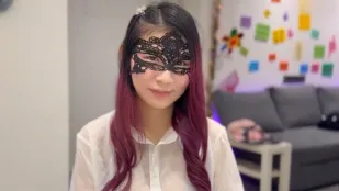 F罩杯火辣的巨乳女孩贝贝
