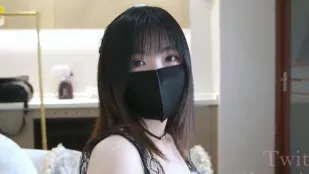 粉嫩白虎巨乳美少女 被姐夫的肉棒征服