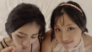 刘玥与长发美女李月如的双飞