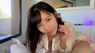 清晨男友还没醒就迫不及待的需要大肉棒激情性爱