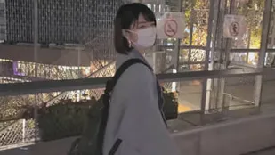 FC2PPV-2774650 清纯苗条美女