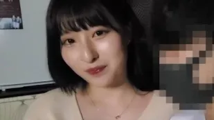 FC2PPV-2364487 散发着性感魅力的美女