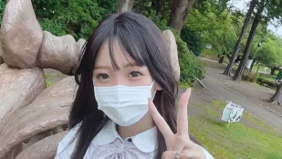 FC2PPV-4015448 拥有G罩杯丰满弹跳的少女