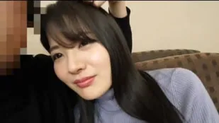 FC2PPV-1789804 身材高挑纤细黑发美女被深插子宫颤抖着灌满精液