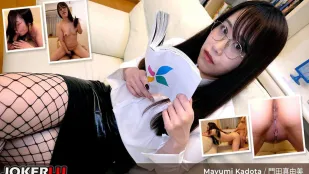 门田真由美从彻头彻尾的书呆子变成了彻底的荡妇