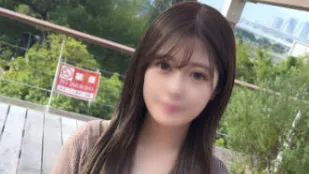 FC2PPV-4024079 行走的淫女