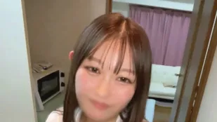 FC2PPV-4655251 我沉迷于让我过夜的那个男人的鸡巴