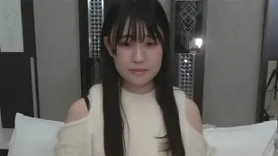 FC2PPV-4845648 恋爱中的女人