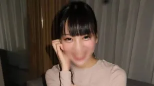 FC2PPV-4607884 住在东京的21岁F罩杯女孩