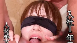 FC2PPV-4657382 毕业一年的女孩是个粗俗的肉便盆
