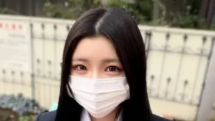 FC2PPV-4652724 女孩乞求被中出