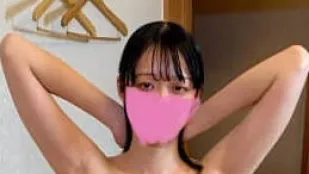 FC2PPV-4618326 单纯纤细美乳