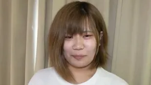 FC2PPV-2954517 拥有M罩杯巨乳的女孩