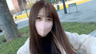 FC2PPV-3228997 被父母抛弃在孤儿院长大的孤独美女