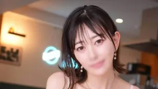 FC2PPV-4834785 甜美温柔的自然美女