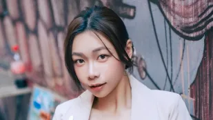 塞遥控跳蛋の淫蕩痴女 啤儿