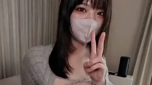 FC2PPV-4588560 神级身材美女在与男友同居的家中偷情