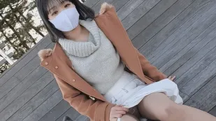 FC2PPV-1740261 性格单纯的女孩