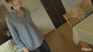 FC2PPV-2939404 身材高挑苗条美丽的妻子