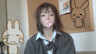 FC2PPV-1642356 来自都市商业学校的漂亮女孩