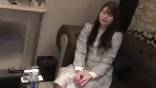 FC2PPV-3254573 拥有美丽粉嫩小穴的女大学生