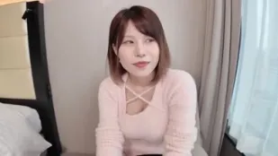 FC2PPV-4718512 搭讪了一位身材超棒的办公室女士