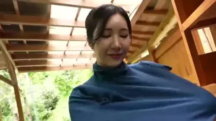 FC2PPV-4852720 神秘熟女诱惑狂浪高潮不止