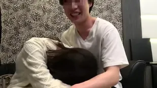 FC2PPV-4885001 偶像级短发美少女诱拍