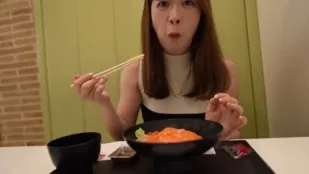 FC2PPV-4538520 前地方播音员喜欢美女熟女