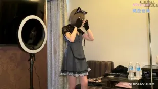 FC2PPV-4882852 绝顶大波美女无语潮射
