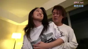 FC2PPV-4880334 路人偷拍我在车站跳舞的活力可爱女孩竟然是知名TikTok网红