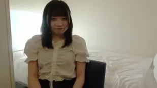 FC2PPV-4534469 与梦想当偶像的人气综合咖啡厅女孩无码中出性爱