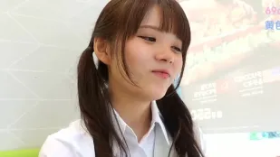 FC2PPV-4271931 闺蜜情敌轮插调教深喉连绵射爆
