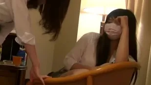 FC2PPV-4820084 绫音翻着白眼里美瑟瑟发抖