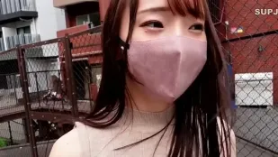 FC2PPV-4618535 万年终日发情娇喘学妹自慰大喷
