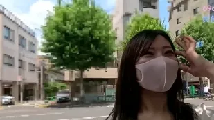 FC2PPV-4513374 杯巨胸大学生初登场狂喷不止