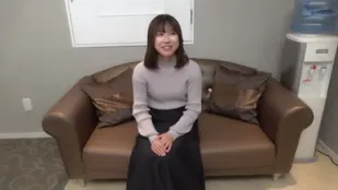 FC2PPV-4534357 色白美臀苗条美人手机店店员