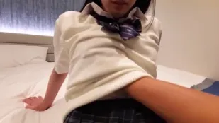 FC2PPV-4734151 脱下制服被爱抚的超绝可爱女孩身体太色情