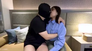 FC2PPV-4692938 虽然对性一无所知但因为实在需要钱而出演
