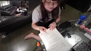 FC2PPV-4498321 精心养育的太过优雅的盒装小姐