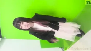 FC2PPV-4431781 温柔声音俘获男人的受欢迎配信者琳酱