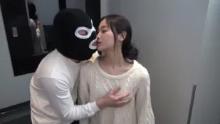 FC2PPV-4396685 自慰不如用男鸡巴发泄性欲