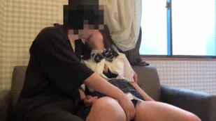 FC2PPV-4740770 与一名穿制服的女孩的私密性行为