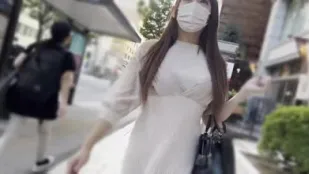 FC2PPV-4205160 肉棒堕落的新妻