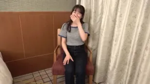 FC2PPV-4106665 教師志望的美白纤细清纯美女
