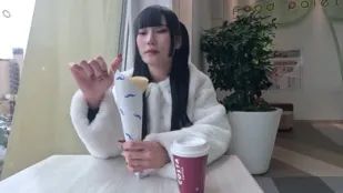 FC2PPV-4295372 纤细爆发力动漫巨乳